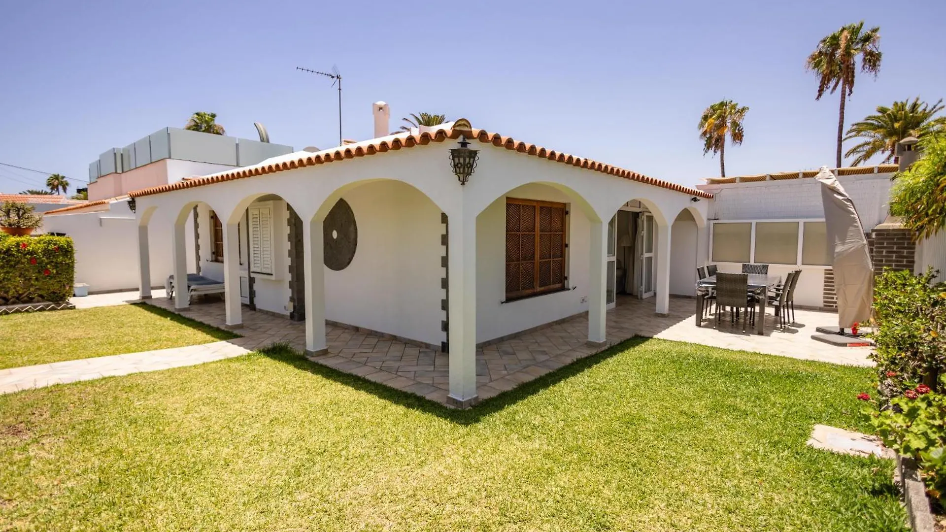 Oasis Holycan - By Gestion Vacacional Canarias San Bartolome de Tirajana