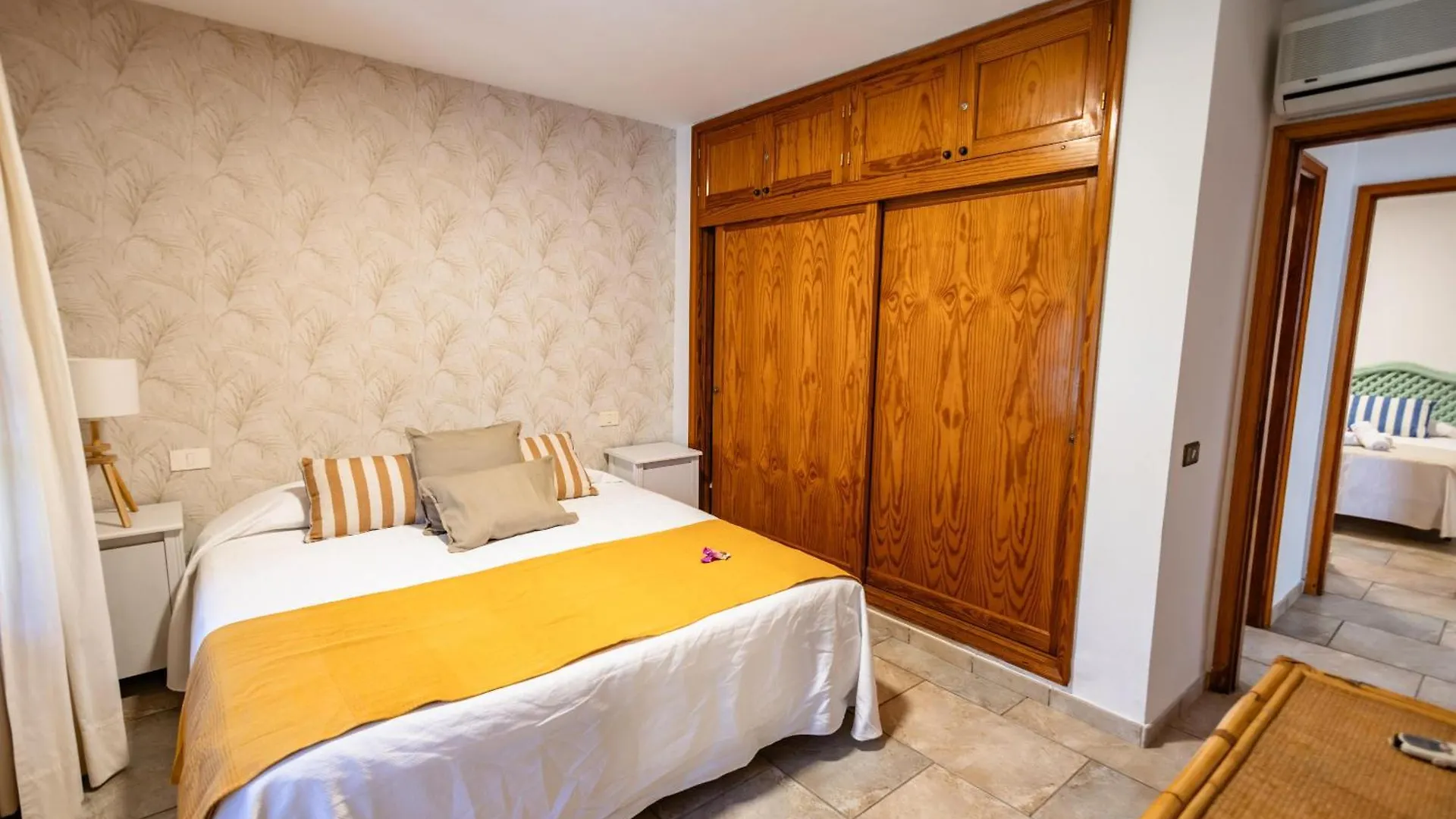Oasis Holycan - By Gestion Vacacional Canarias San Bartolomé 0*,
